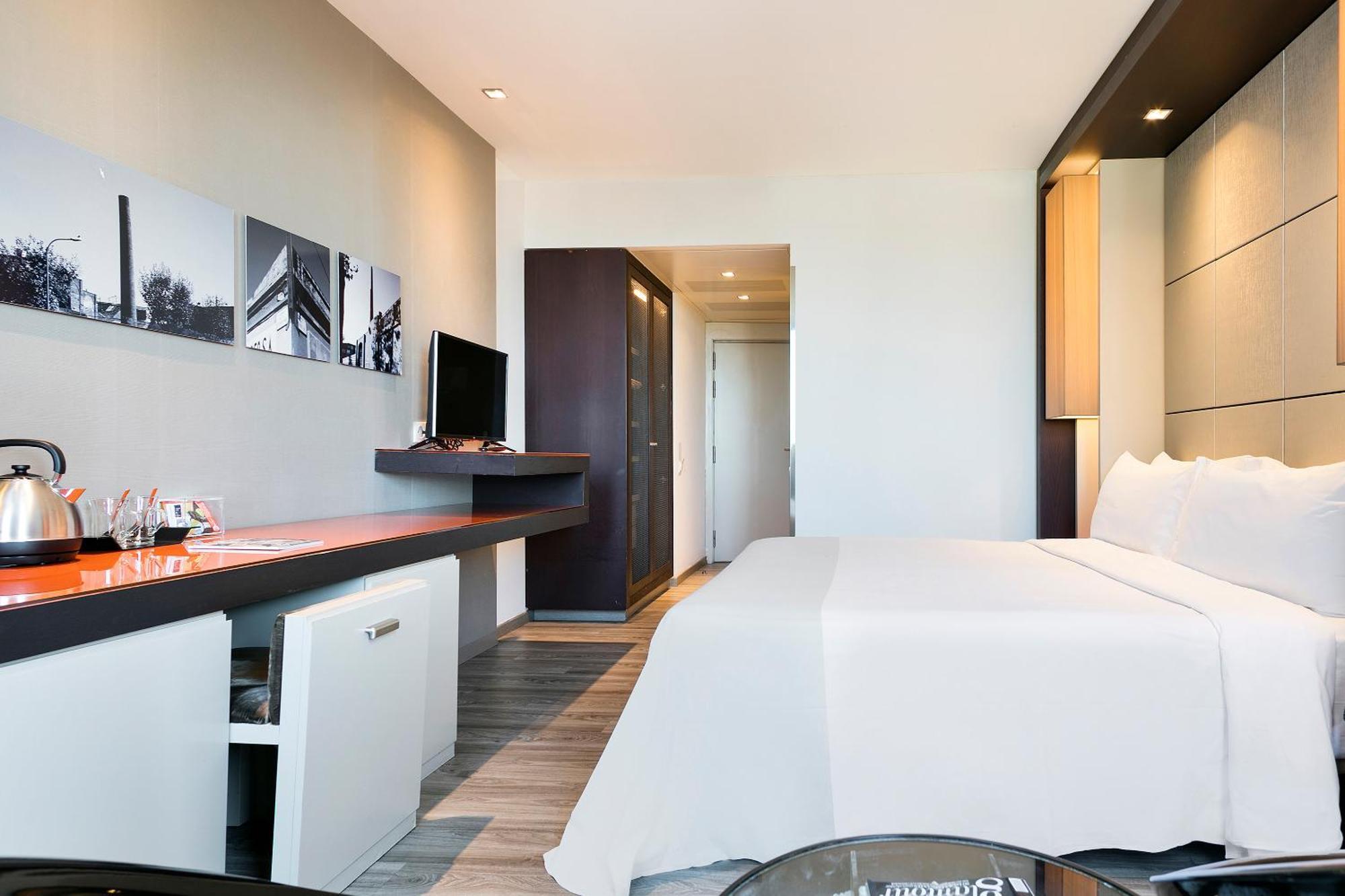 Hotel Condal Mar Affiliated By Meliá 4*